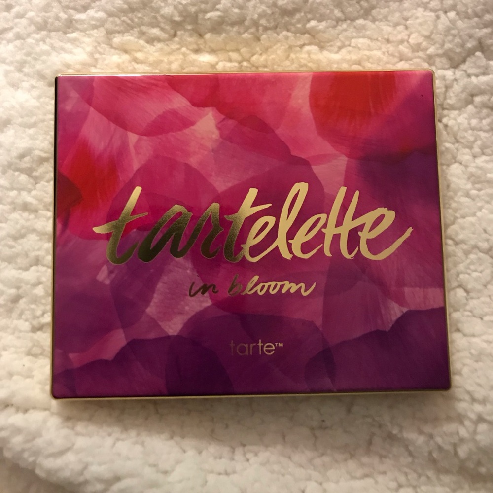 Tarte “in bloom” Palette